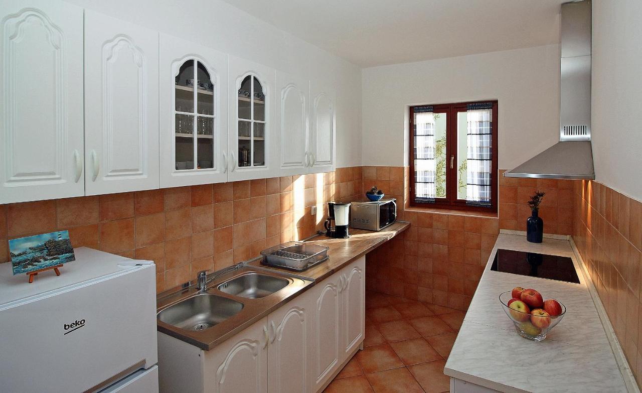 Apartments With A Parking Space Rabac, Labin - 7429 Exterior photo