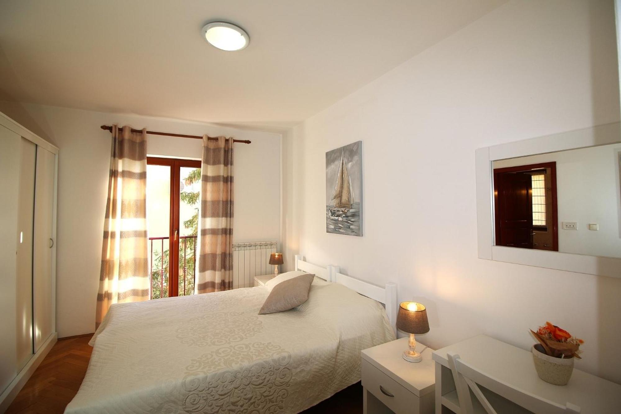 Apartments With A Parking Space Rabac, Labin - 7429 Exterior photo